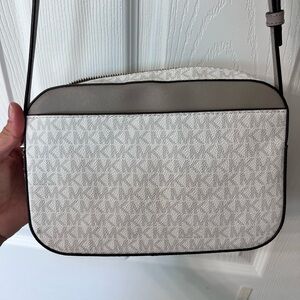 Michael Kors Crossbody bag